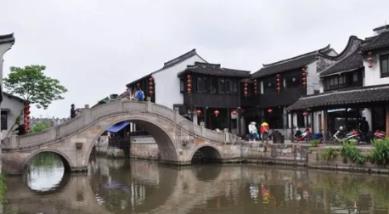 蛇吃金钥匙